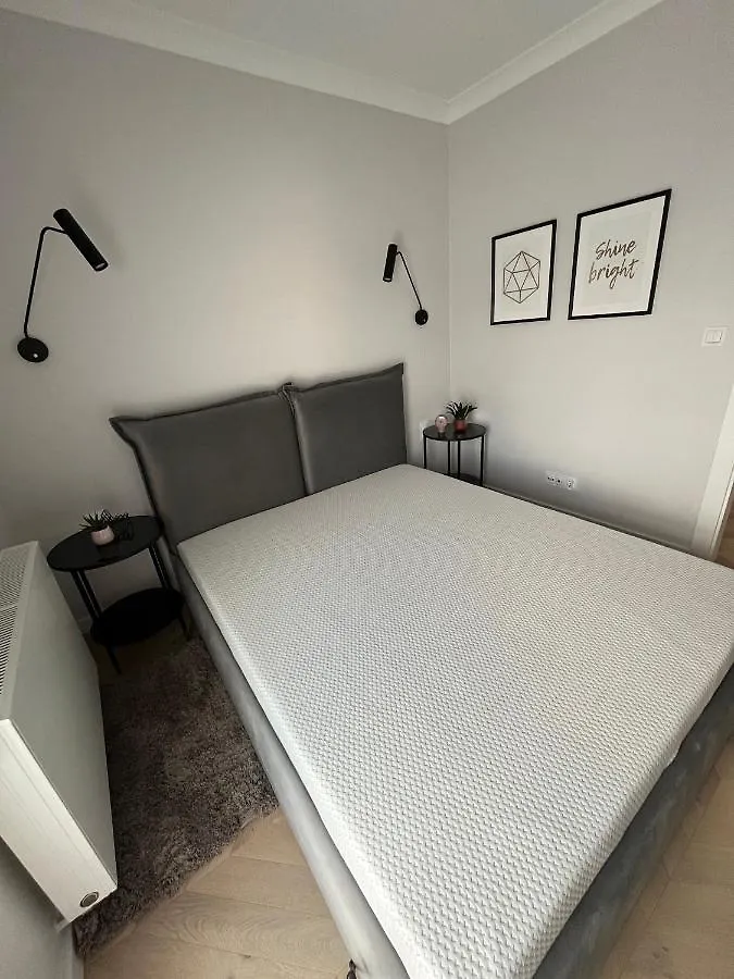 Feel At Home Teczowa Apartamenty Halo Wroclaw