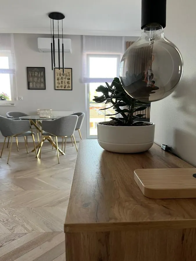 Apartment Feel At Home Teczowa Apartamenty Halo Wroclaw Poland