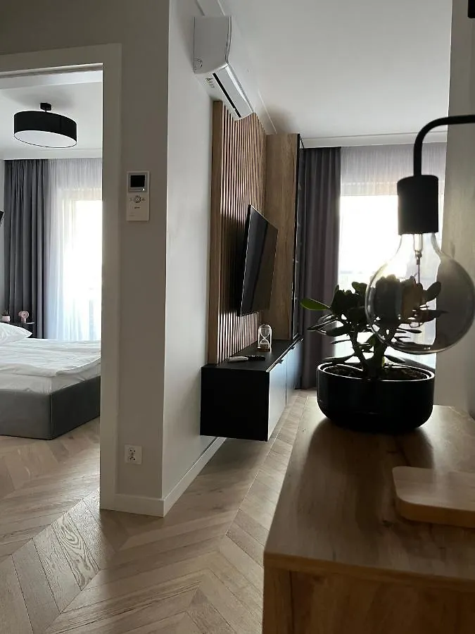 Feel At Home Teczowa Apartamenty Halo Wroclaw 0*,  Poland